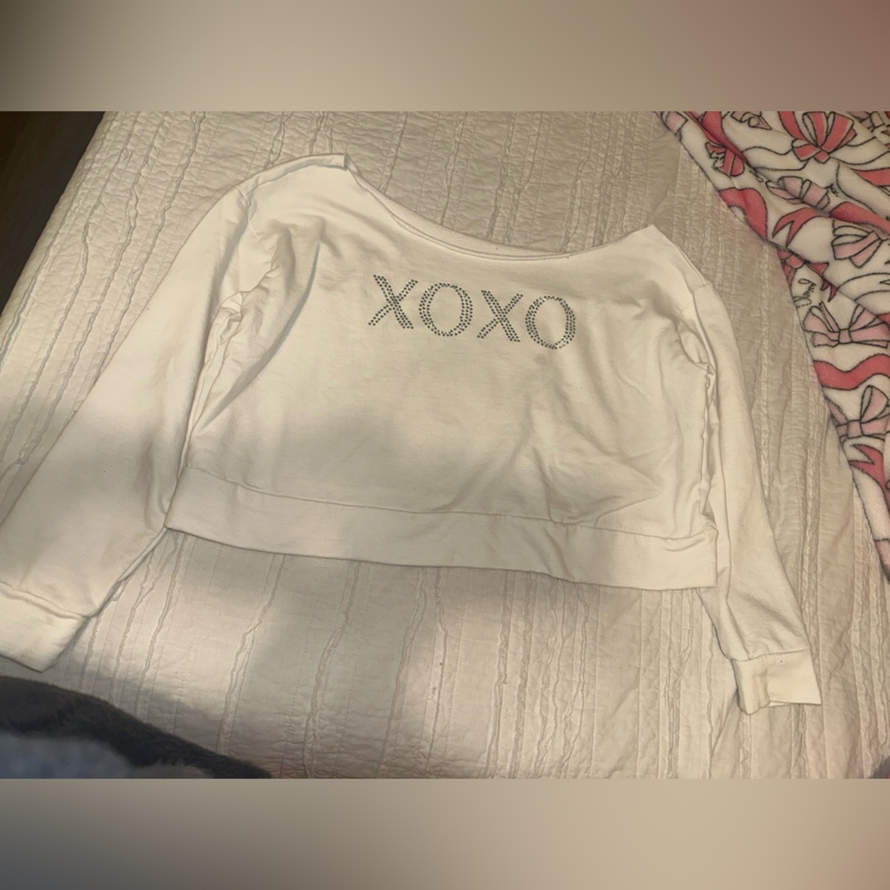 XOXO rhinestone white off-the-shoulder crew neck sweatshirt